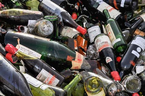 are wine stewards fake